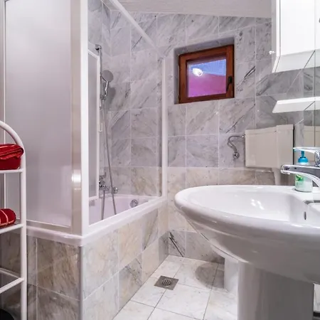 Prázdninový dům Atri Giardino In - Haus Fuer 4 Personen