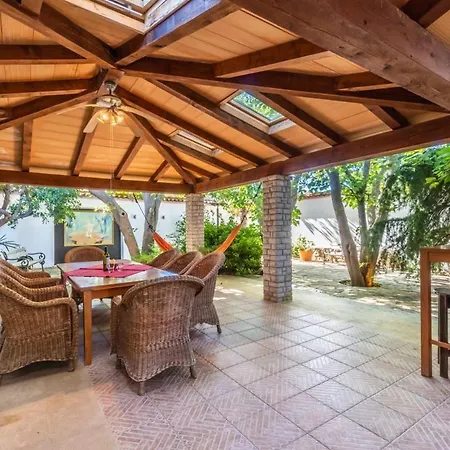 Atri Giardino In - Haus Fuer 4 Personen بيت للعطل *
