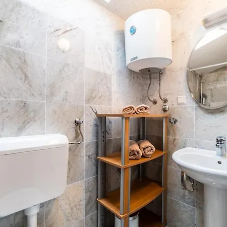 Atri Giardino In - Haus Fuer 4 Personen بيت للعطل *